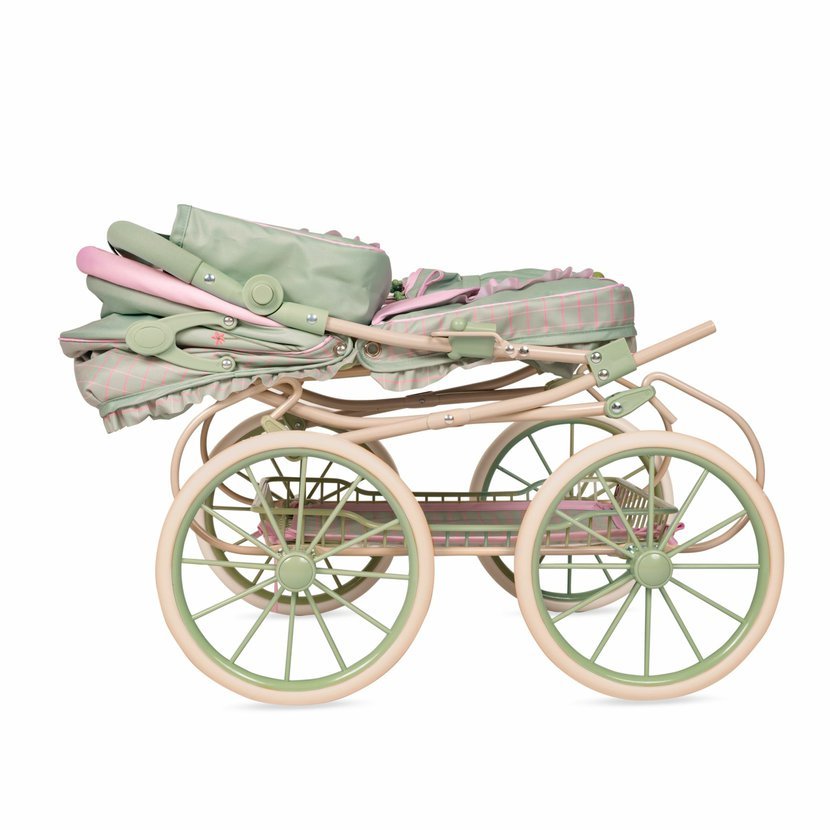 DeCuevas 81068 Skládací kočárek pro panenky s taškou a doplňky Botanic 2026 – 81 cm - Obrázek 7
